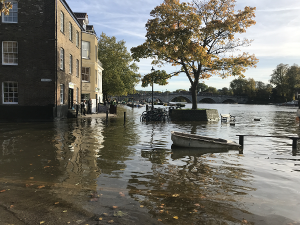 Flooding on the Thames Path